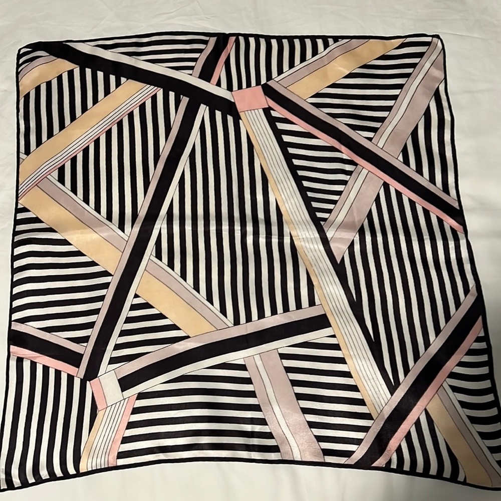 Scarf, polyester